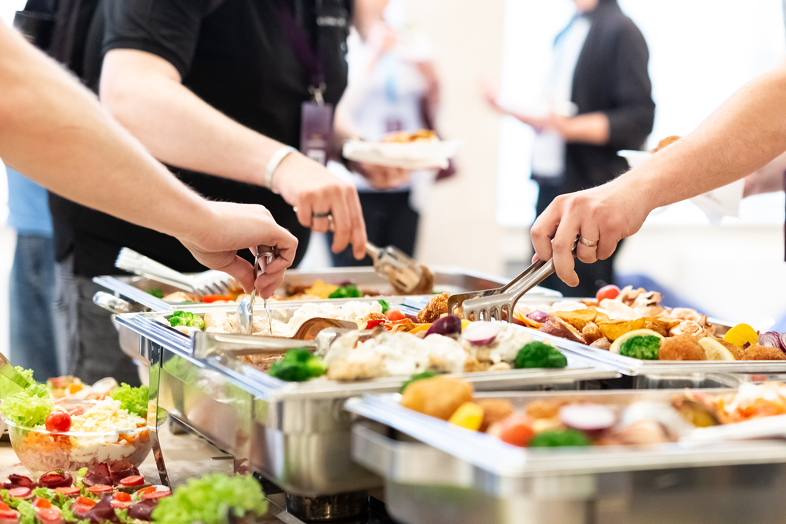 Your Event Catering Guide: Buffet, Bento, or DIY Party Sets?