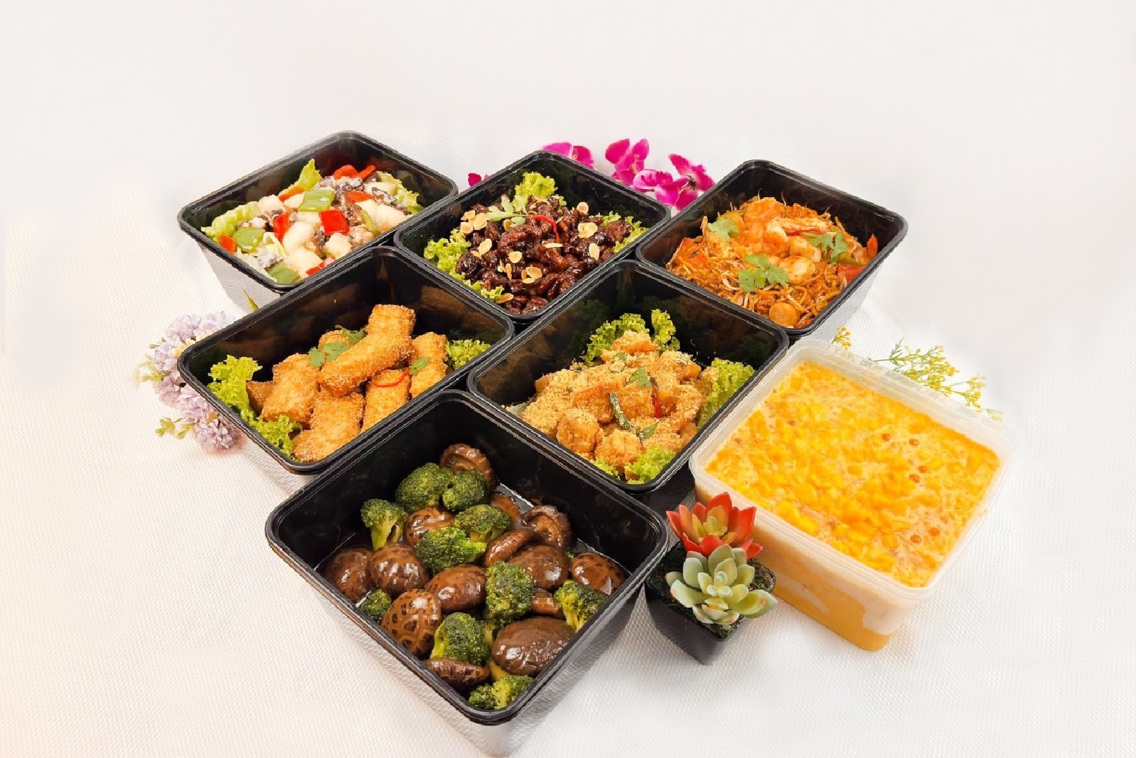 Hosting a Family Celebration? Halal Mini Buffets Made Simple